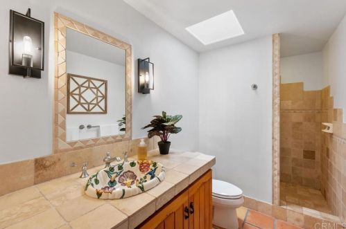 1570 Caudor St, Encinitas CA  92024-1216 exterior