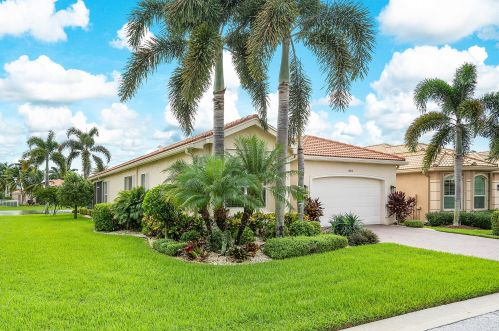10812 Redlake Isle, Boynton Beach, FL 33473-7860
