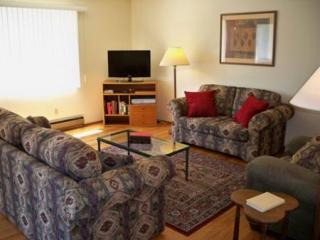 2219 Armour St, Seattle WA  98199-2924 exterior