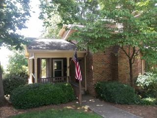 4006 Belle Grove Dr, Huntsville, AL 35802-4475