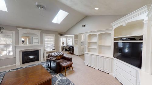 3960 Michelle Lynn Ct, Turlock CA  95382-8518 exterior