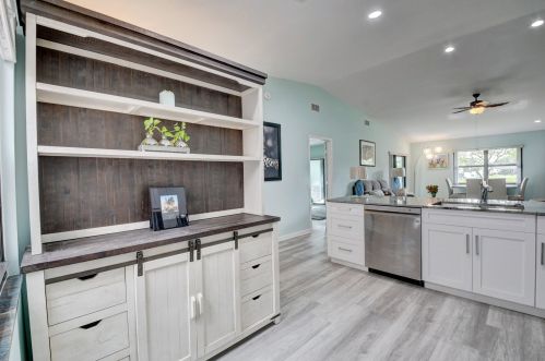 6108 Kings Gate Cir, Delray Beach FL  33484-2455 exterior