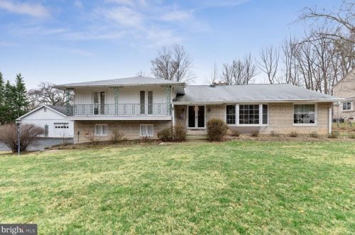 2638 Kirklyn St, Falls Church, VA 22043-3399