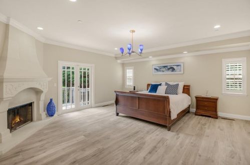 18660 Castle Lake Dr, Morgan Hill CA  95037-9472 exterior