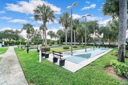 6082 Lake Hibiscus Dr, Delray Beach FL  33484-4617 exterior