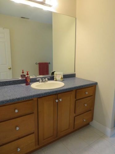 28 Millers Brk Dr, Cumberland RI  02864-6163 exterior