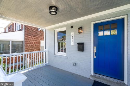 635 Emerson St, Washington, DC 20017-2352