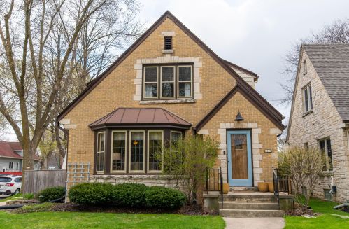 2478 72, Milwaukee WI 53219-2529 exterior