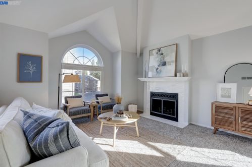 184 Copper Ridge Rd, San Ramon CA  94582-4575 exterior