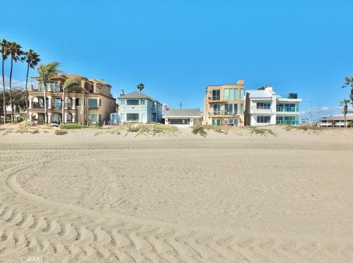 7015 Seaside Way, Long Beach, CA 90803-8020