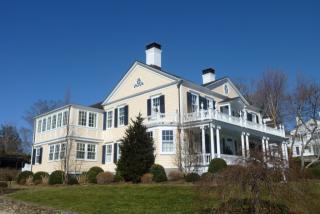 608 Harbor Rd, Southport CT  06890-1321 exterior