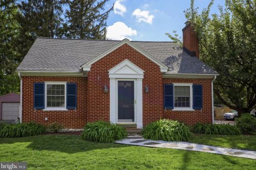 106 Roselle Ave, Lancaster PA  17603-6672 exterior