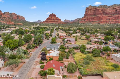 70 Cochise Dr, Sedona, AZ 86351-7925
