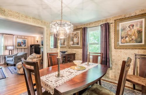 10 Lee Dr, Lyme CT  06371-2111 exterior