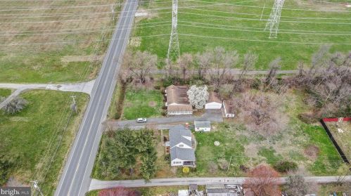 1527 Bear Corbitt Rd, Bear DE  19701-1529 exterior