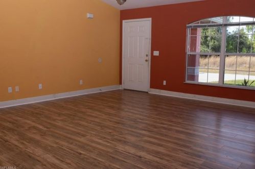 2801 32nd St, Lehigh Acres, FL 33976-4525