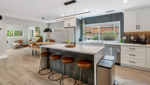 3987 Broadlawn St, San Diego CA 92111-3318 exterior