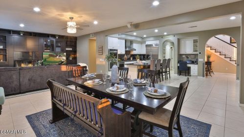 5391 Evening Sky Dr, Simi Valley CA  93063-5744 exterior