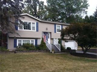 223 Cardinal Dr, Montgomery, NY 12549-1710