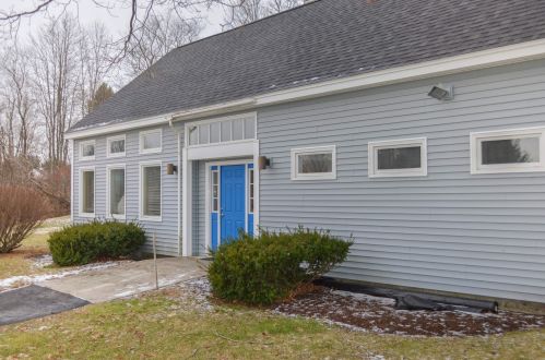 30 Stonehouse Ln, Keene NH  03431-5248 exterior