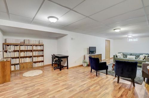 2506 Westbrook Ln, Madison WI  53711-4169 exterior