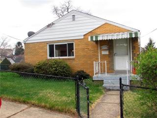 4254 Lydia St, Pittsburgh, PA 15207-1151