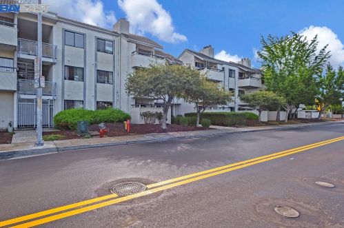 26088 Kay Ave, Hayward, CA 94545-2657