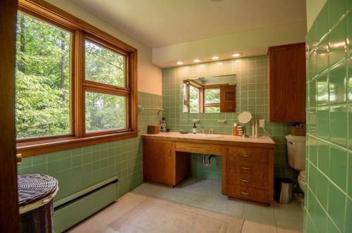 308 Mercer Rd, Greenville PA  16125-7802 exterior