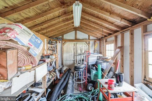 300 Highland Ter, Holmes PA  19043-1310 exterior