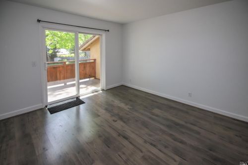 502 Arcadia Dr, Vacaville CA  95687-3355 exterior