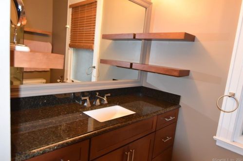 690 Clinton Ave, Bridgeport CT 06605-1702 exterior