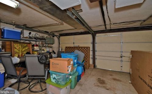 7221 Erdrick St, Philadelphia PA 19135-1014 exterior