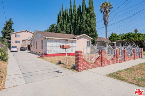 12439 Waldorf Dr, Lynwood, CA 90262-5229