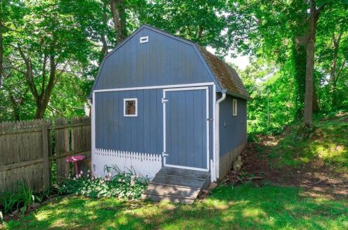 55 Atlantic Ave, Providence RI 02904-3249 exterior