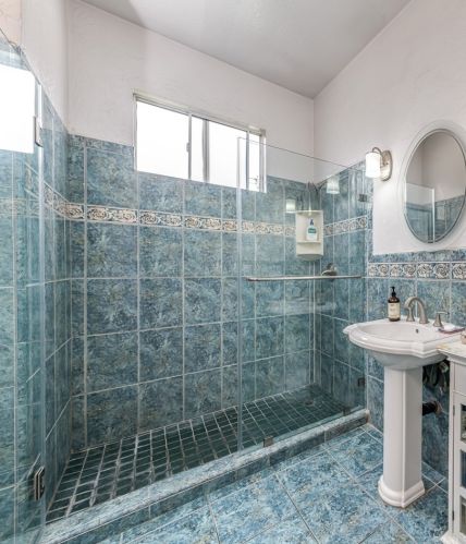 12070 Morning Ave, Downey CA  90242-2324 exterior