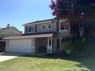 1911 Harvest Ct, Rocklin, CA 95765-5400