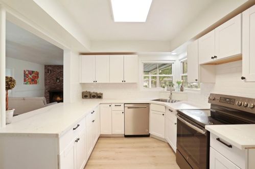 13 Sunset Dr, Lodi CA  95240-2813 exterior