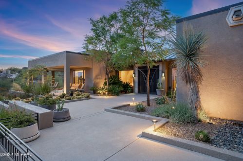 9833 Morning Star Dr, Tucson, AZ 85749-9258