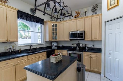 7662 19 St, Hollywood FL 33024-3633 exterior