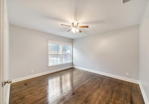 6433 Calmont Ave, Fort Worth TX 76107-5237 exterior