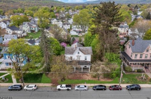 119 Belvidere Ave, Washington NJ  07882-1402 exterior