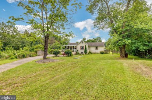 1026 Almshouse Rd, Jamison, PA 18929-1125