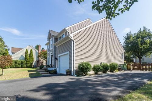 11703 Talbot Ct, Fredericksburg, VA 22408-1868