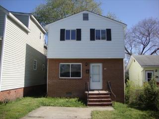 138 Ash Ave, Newport News VA  23607-6019 exterior