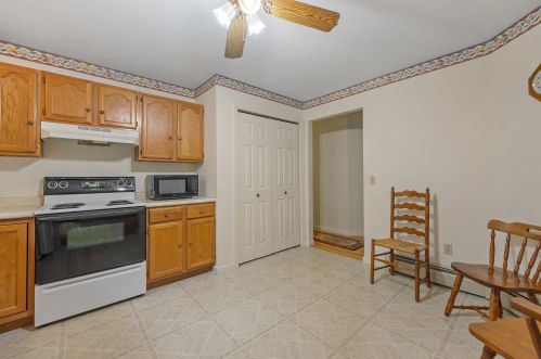 246 Church Rd, Allenstown NH  03275-2903 exterior