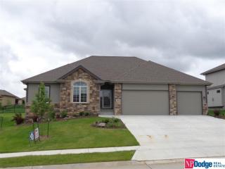 7015 Beth Ave, Omaha, NE 68133-2120