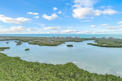 999 Valley Dr, Bonita Springs FL  34134-7438 exterior