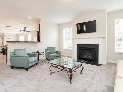 107 Vw Dr, Burlington NC  27215-4694 exterior