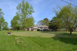 3900 Thackery Dr, Nashville, TN 37207-1639