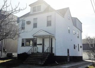 292 Union St, Lodi, NJ 07644-3230